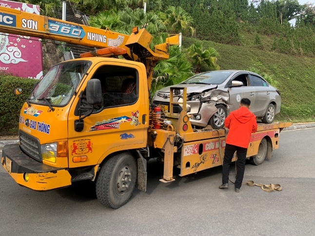 Gọi 0942.96.2023 Có Ngay - Chuyên cứu hộ ô tô và xe tải tại Hà Nội