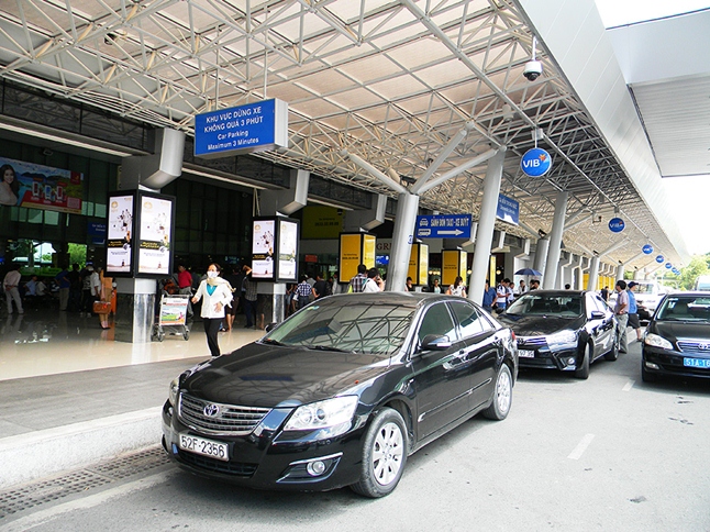 thuê xe du lịch đưa đón sân bay quy nhơn - cho thuê xe du lịch đưa đón sân bay quy nhơn bình định