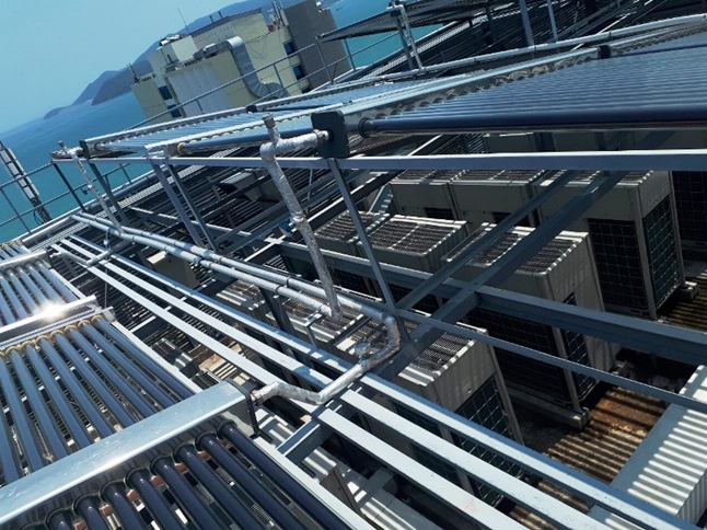 Lắp máy nước nóng năng lượng Mặt Trời giá rẻ tại Nha Trang - máy nước nóng năng lượng Mặt Trời Nha Trang 