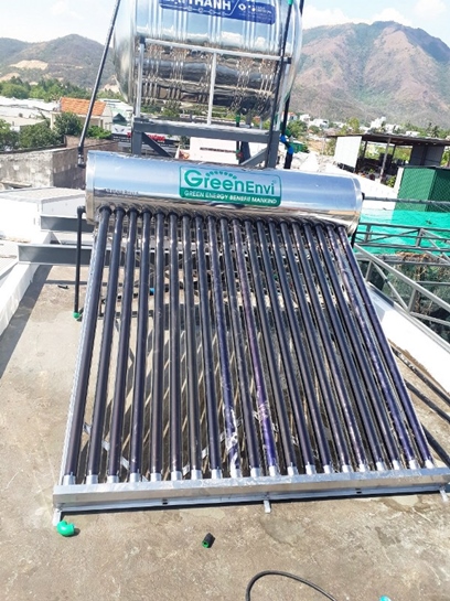 Lắp máy nước nóng năng lượng Mặt Trời giá rẻ tại Nha Trang - máy nước nóng năng lượng Mặt Trời Nha Trang 