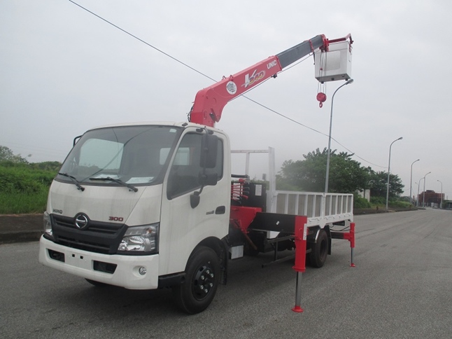 Dịch vụ xe cẩu gắn lồng Đồng Nai tại nhà xưởng và khu công nghiệp