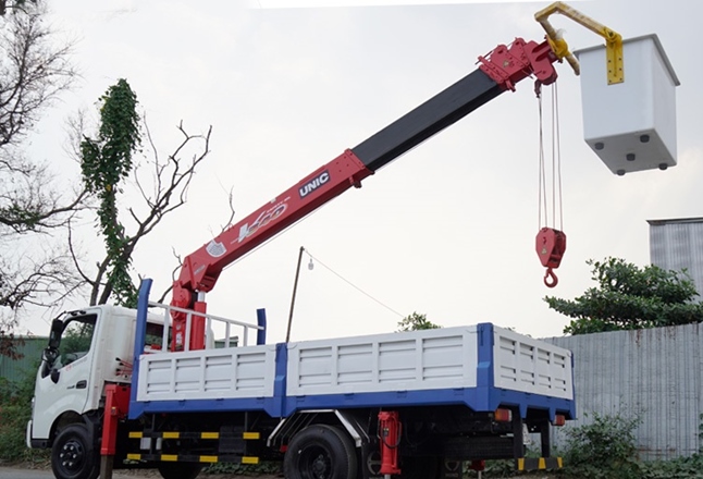 Cho thuê xe cẩu có lồng Thái Nguyên gọi 0942.96.2023