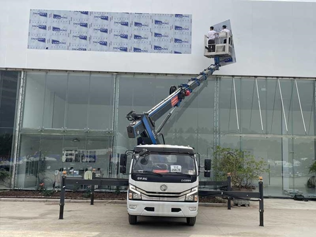 Cho thuê xe cẩu gắn lồng Đắk Lắk phục vụ thi công trên cao