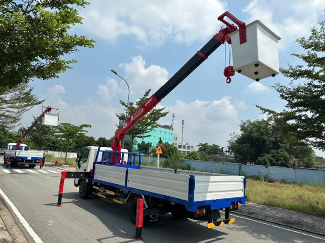 SDT: 0942.96.2023 - Cho Thuê Xe Cẩu Gắn Lồng Vĩnh Long