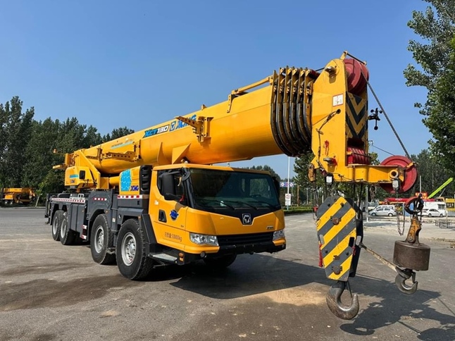 Cho thuê xe cẩu máy móc Phước Hải Nha Trang