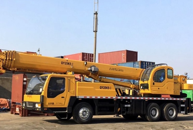 SDT: 0942.96.2023 - Cho Thuê Xe Cẩu 25-30-35-50-70-75-100-150-200 Tấn tại Vĩnh Trường Nha Trang