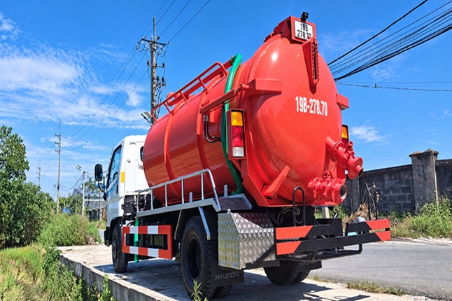 Dịch vụ hút hầm cầu xã Hiệp Đức tại khu Tân Phong