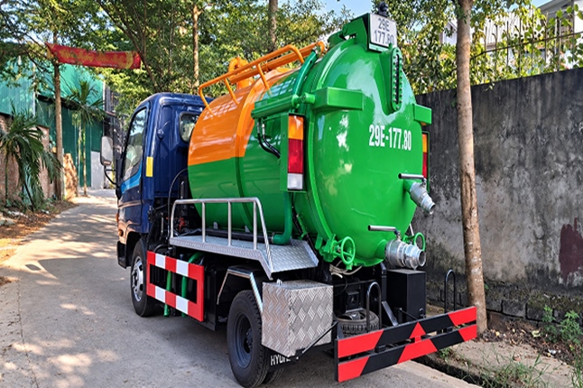 Hút hầm cầu xã Hiệp Đức tại khu Tân Phong Đồng Tháp