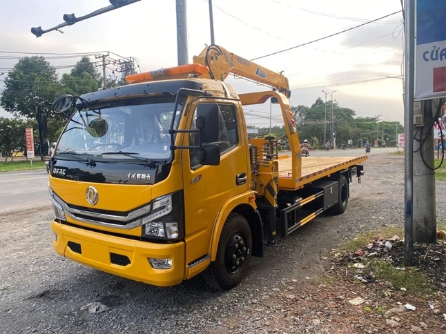 Kéo xe tải Đông Ngạc bằng phương tiện cứu hộ phù hợp tải trọng