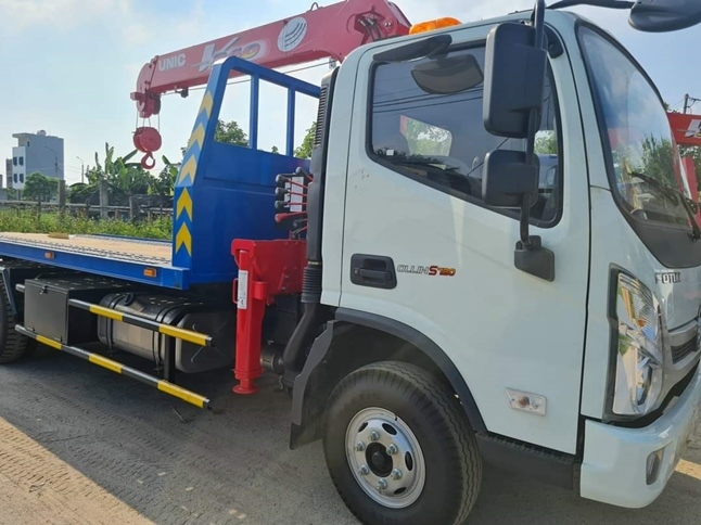 Cứu hộ xe tải Trâu Quỳ hỗ trợ phương tiện vận chuyển hàng hóa gặp sự cố