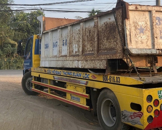 Xe cứu hộ xe tải Xuân Lộc