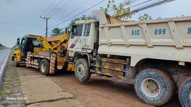 Cứu hộ xe tải Xuân Lộc Đồng Nai theo tải trọng
