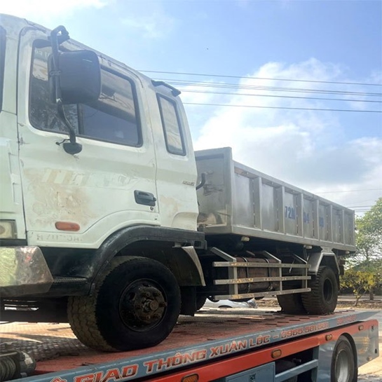 Cứu hộ xe tải Xuân Lộc gọi 0965.501.501